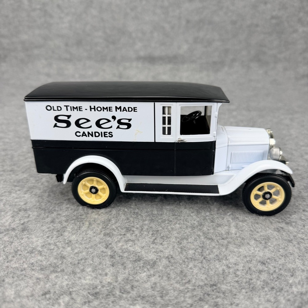 Sees Candies 1927 Graham Brothers Delivery Truck Ertl Diecast 1:25 Black White